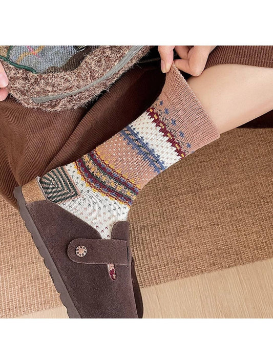 Retro Checkered Knit Crew Socks: Beige