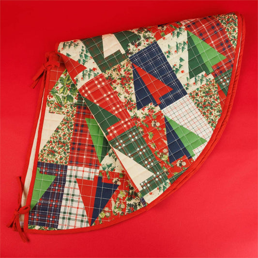 Vintage Christmas Patchwork Tree Skirt