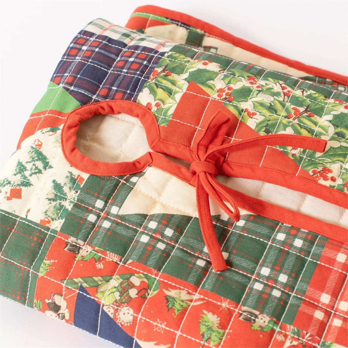 Vintage Christmas Patchwork Tree Skirt