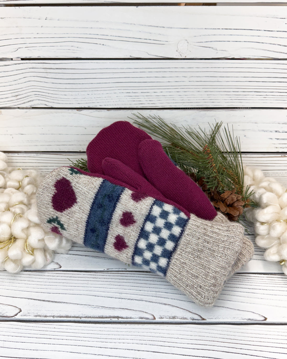 Hearts Wool Sweater Mittens