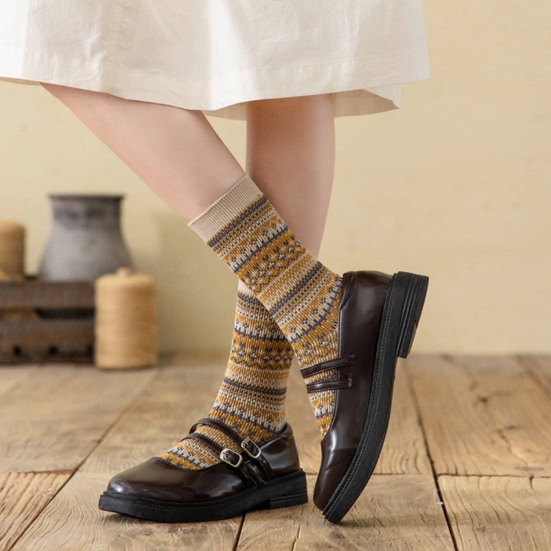 Beige Curved Pattern Mid-Calf Socks
